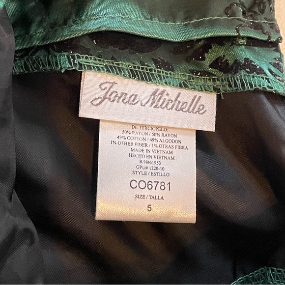 Jona Michelle Green holiday dress - Picture 5 of 7